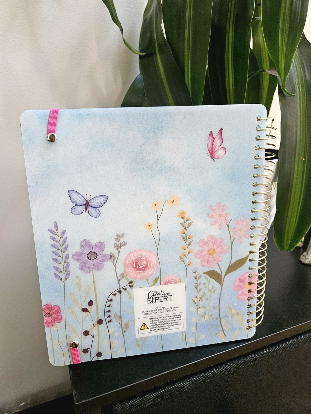 2027 Floral Spiral Planner with Pink Elastic W/dividers - Picture 3 of 9